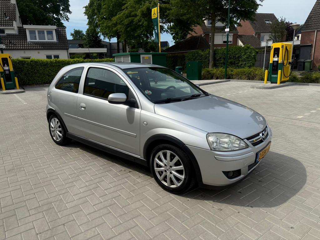 Opel Corsa 1.2-16V Silverline *AIRCO* NWE APK!, Auto's, Opel, Bedrijf, Te koop, Corsa, ABS, Airbags, Airconditioning, Centrale vergrendeling