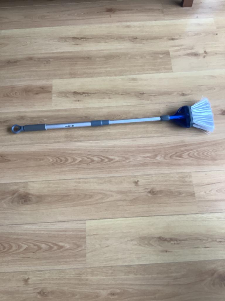 Brunner  Franky Telescopische camping bezem, Ophalen, Zo goed als nieuw