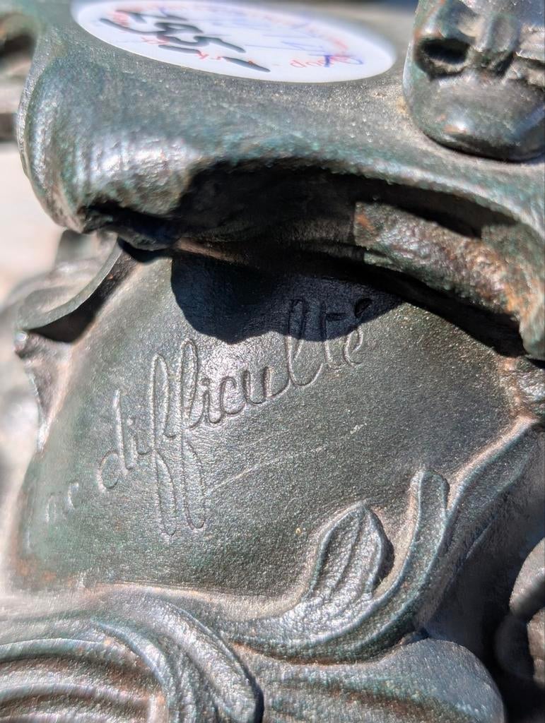 Antiek bronzen beeldje. 35 cm hoog. €295., Ophalen