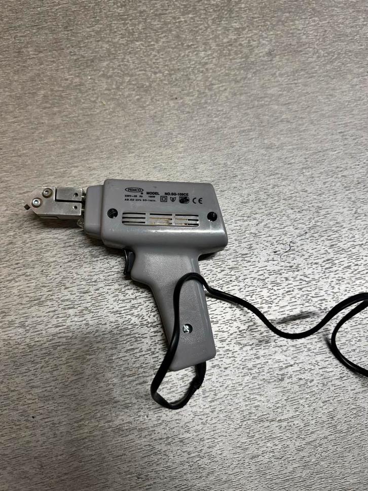 Banden snijder fg mcd genius Mecatech, Hobby en Vrije tijd, Modelauto's | 1:5 tot 1:12, Gebruikt, Auto, Ophalen of Verzenden