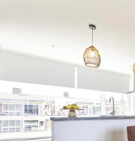 2 witte rolgordijnen, ca. 165-170 cm breed, Ophalen, Gebruikt, Wit, 150 tot 200 cm