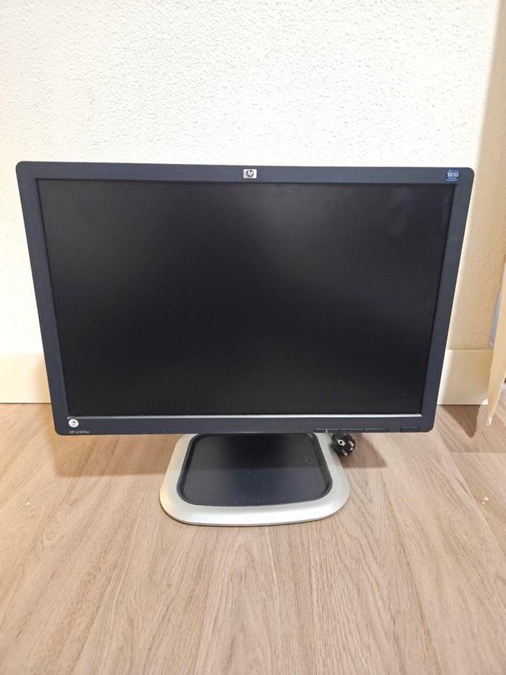 HP - 22 inch Verstelbare Breedbeeldmonitor, Computers en Software, Monitoren, Gebruikt, 60 Hz of minder, DVI, VGA, In hoogte verstelbaar