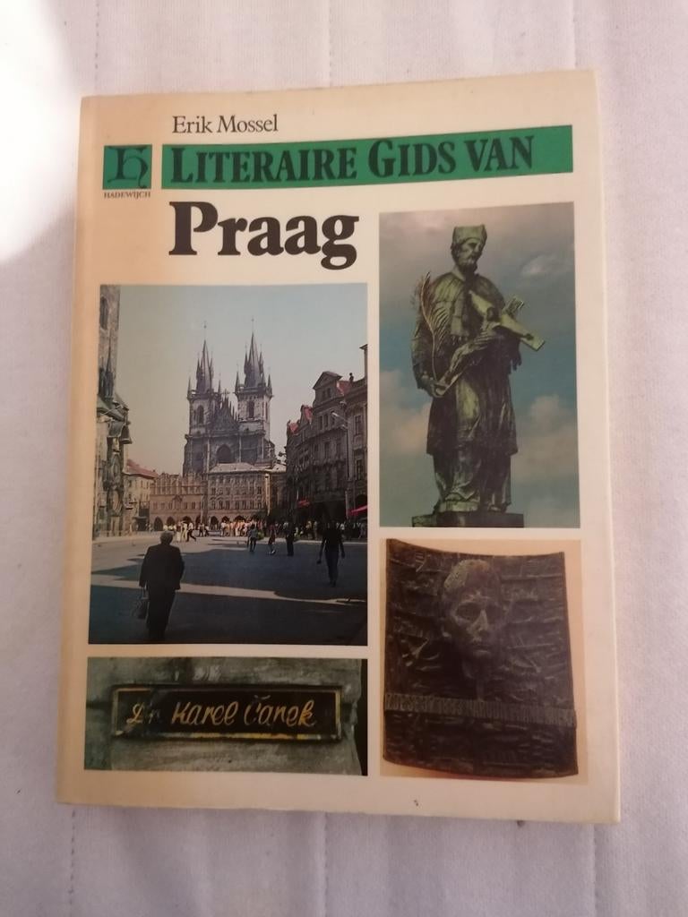 Literaire Gids van Praag - Erik Mossel (1988), Europa, Erik Mossel, Ophalen of Verzenden, Reisgids of -boek