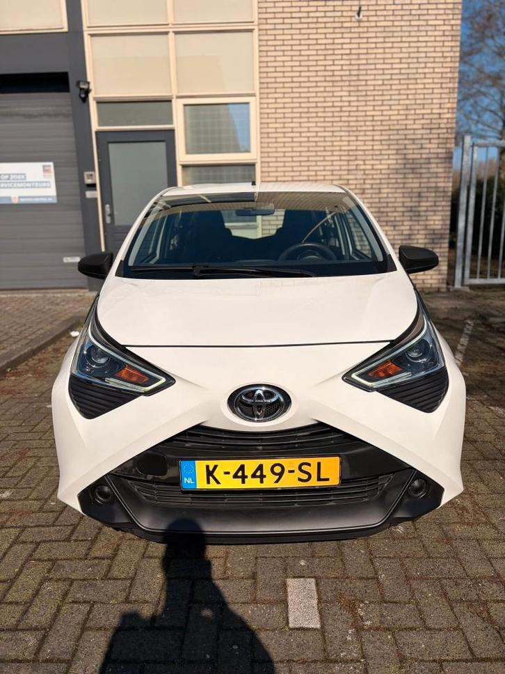 Toyota Aygo 1.0 Vvt-i 72pk 5D 2021 Wit 1e eigenaar!, Auto's, Toyota, Bedrijf, Aygo, ABS, Airconditioning, Bluetooth, Boordcomputer