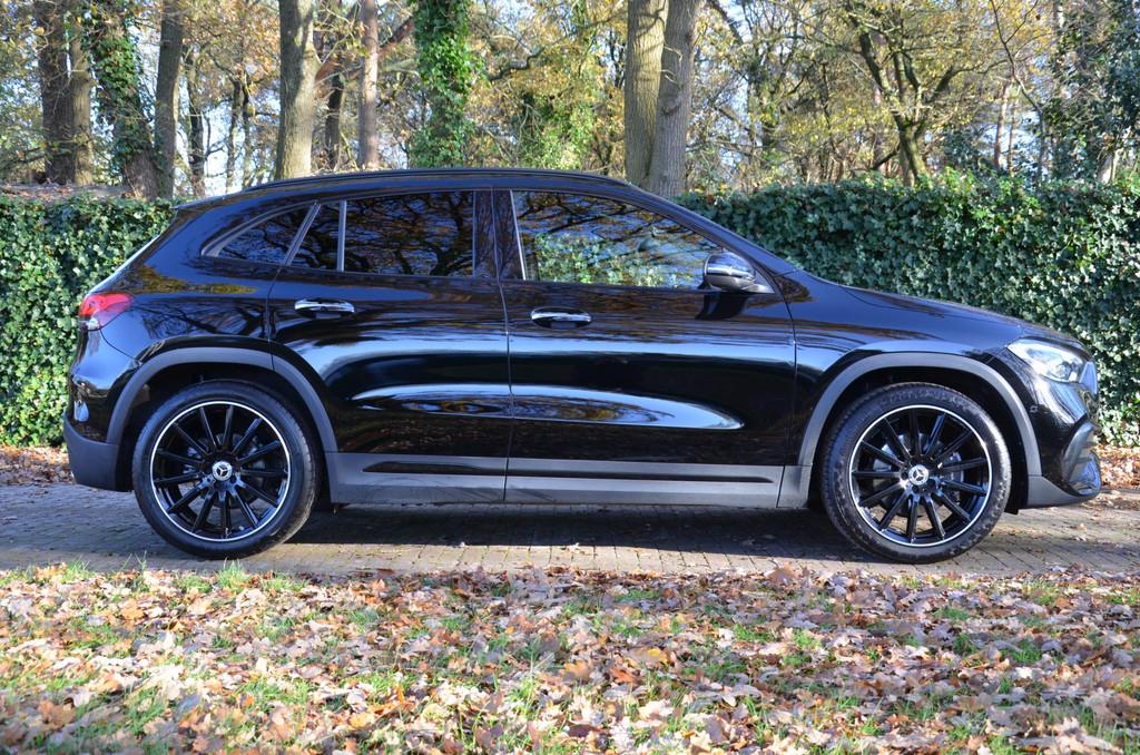 Mercedes-Benz GLA-klasse 200 AMG Line Automaat/Navi/Pdc/Ecc/, Stof, 4 cilinders, Origineel Nederlands, SUV of Terreinwagen