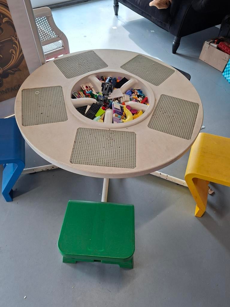 Lego speeltafel met opbergruimte en bouwplaten, Ophalen