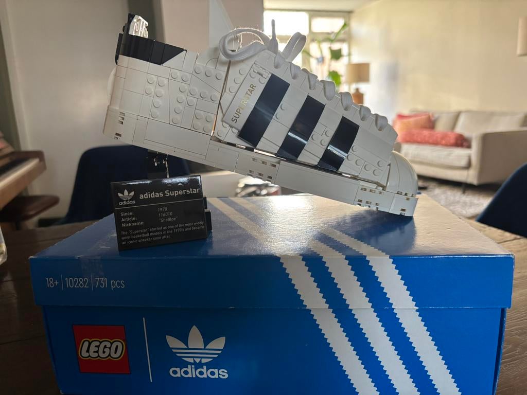 Schoen Adidas Lego 18+, Ophalen of Verzenden, Zo goed als nieuw