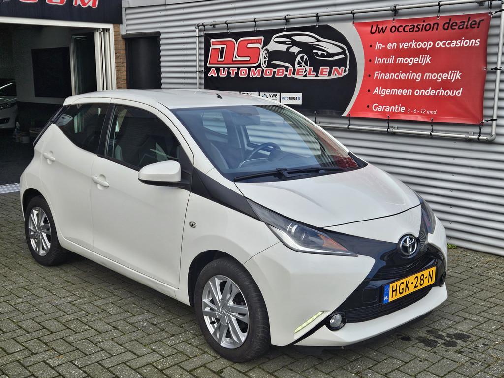 Toyota Aygo 1.0 VVT-i x play Toyota Aygo, 1.0i VVT-i x-play, Auto's, Toyota, Bedrijf, Te koop, Aygo, ABS, Airbags, Alarm, Electronic Stability Program (ESP)