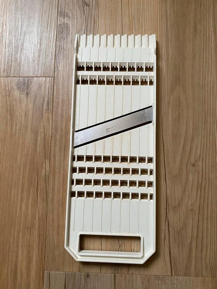 Mandoline/groentesnijder - Made in Germany, Huis en Inrichting, Keuken | Keukenbenodigdheden, Gebruikt, Ophalen of Verzenden
