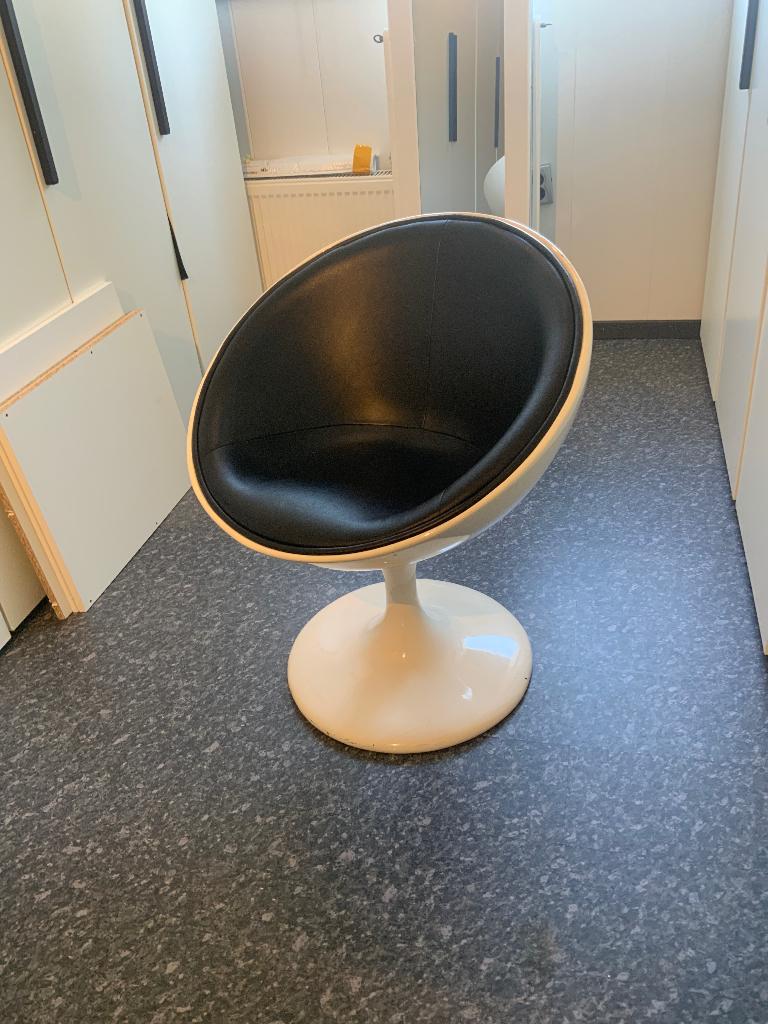 Space age ball chair, Huis en Inrichting, Stoelen, Ophalen, Gebruikt, Wit, Eén