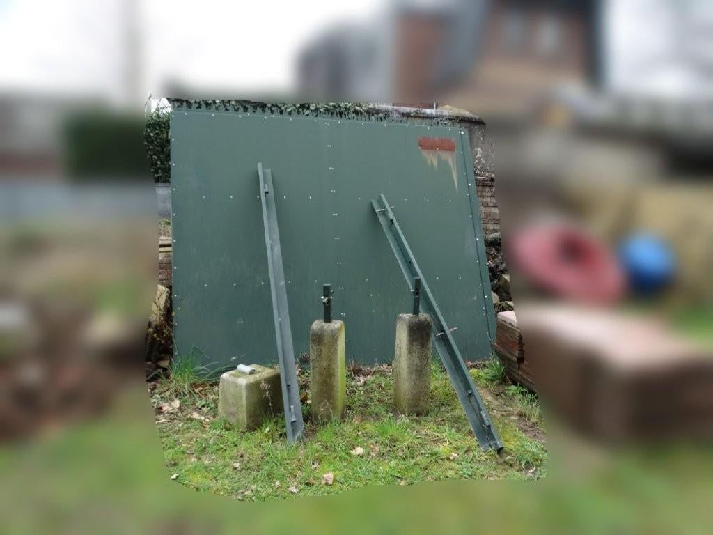 metalen poort, tweedelig, merk Alura, Ophalen, Gebruikt, IJzer, Overige typen
