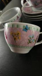 4 kop en schotels vlinders bloemen roze, Ophalen of Verzenden, Porselein, Overige stijlen, Kop(pen) en/of Schotel(s)