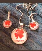 Ketting en oorbellen klavertje vier, Sieraden, Tassen en Uiterlijk, Verzenden, Nieuw, Zilver, Met hanger