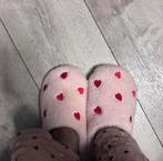 Roze sloffen met hartjes, maat 35, Kleding | Dames, Verzenden, Gedragen, Roze, Pantoffels of Sloffen