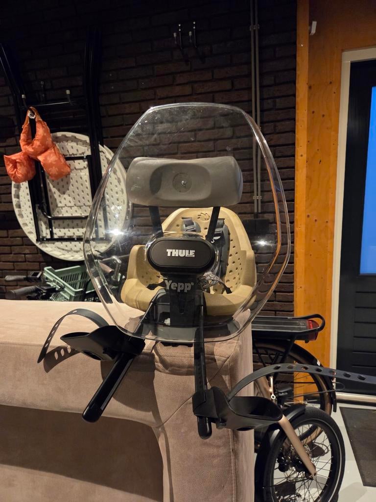 Thule Yepp Nexxt Mini fietsstoel met windscherm, Fietsen en Brommers, Fietsaccessoires | Fietsstoeltjes, Voorzitje, Ophalen of Verzenden