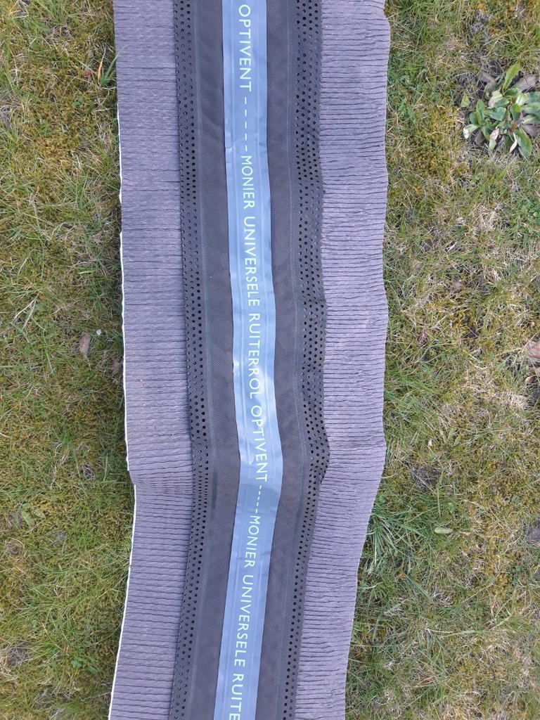 Monier Universele Ruiterrol Optivent, 3m, Ophalen, Overige materialen, Zwart, Overige typen