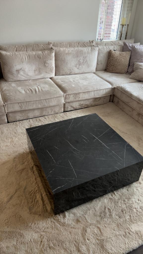 Luxe inboedel Boxspring/ Bank/ Eetkamer/ TV lift/ salontafel, Ophalen