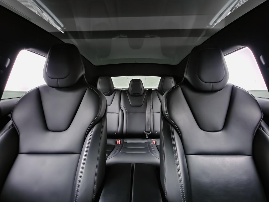 Tesla Model S 100D Performance Ludicrous 750pk/970nm Vossen, Auto's, Tesla, Automaat, Model S, Zwart, Vierwielaandrijving