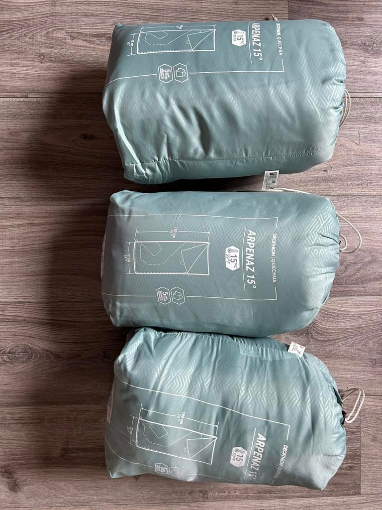 QUECHUA Zomer slaapzak Arpenaz 15C, blauw, Ophalen, Zo goed als nieuw