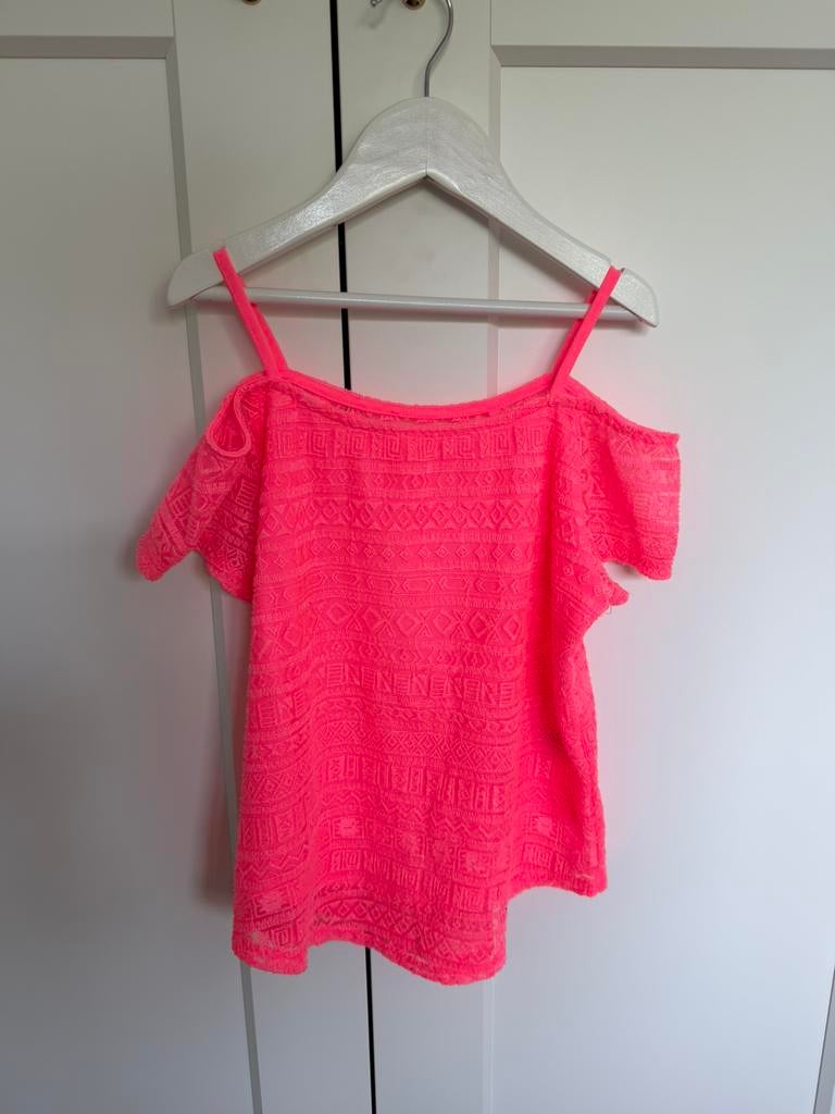 C&A Here & There neon roze top off-shoulder maat 146/152, Ophalen of Verzenden, Zo goed als nieuw, Meisje, Shirt of Longsleeve