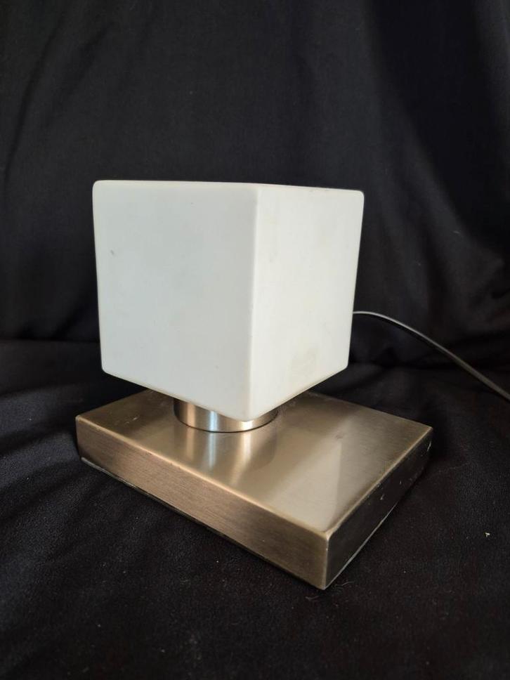 2 x tafellamp fabas luce s.p.a. Italiaanse lamp rvs wit glas, Huis en Inrichting, Lampen | Tafellampen, Zo goed als nieuw, Minder dan 50 cm