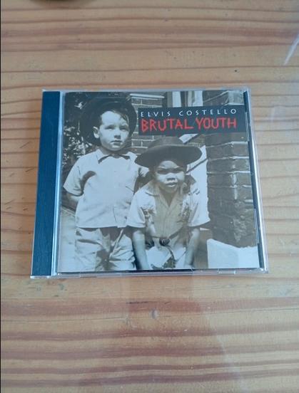 Cd Elvis Costello brutal youth, Ophalen of Verzenden, Zo goed als nieuw