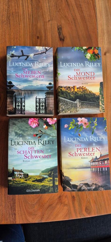 Die Sieben Schwestern tl. 1 , 3, 4, 5 Lucinda Riley, Ophalen of Verzenden, Zo goed als nieuw, Lucinda Riley