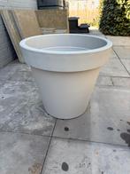 Lichtgrijze kunststof buitenpot, Ophalen, Kunststof, Gebruikt, 40 cm of meer