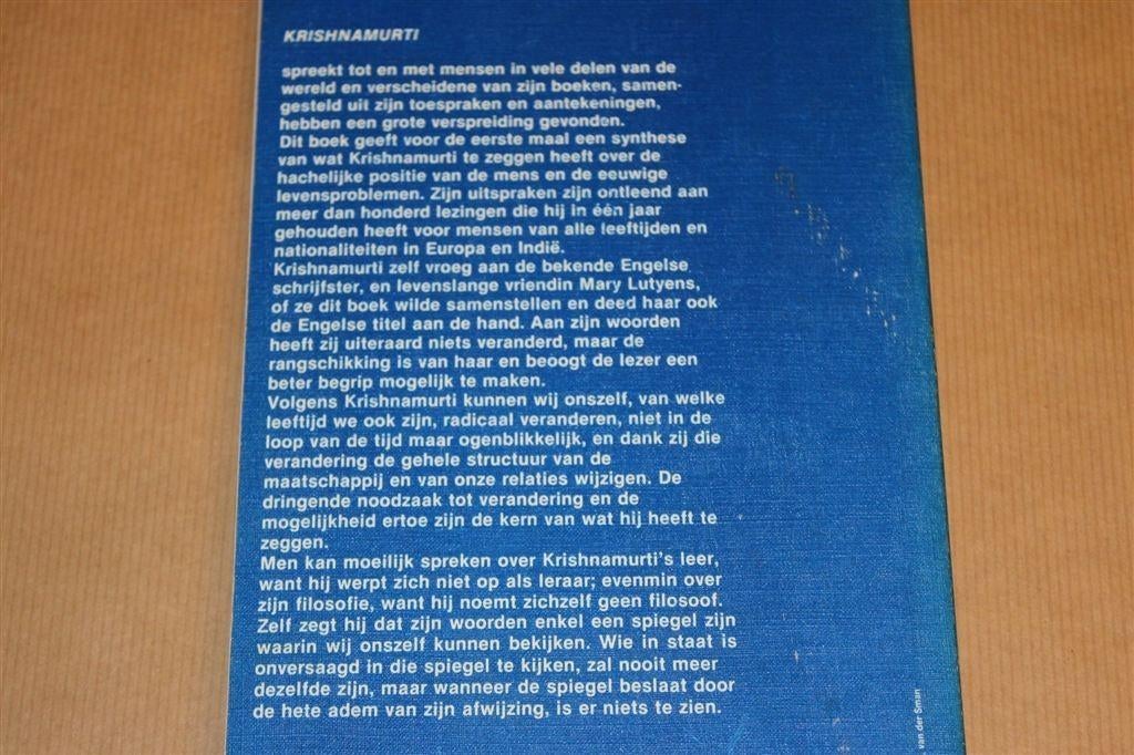 Laat het Verleden Los — Filosofie Van Krishnamurti, Boeken, Ophalen of Verzenden, Gelezen, Overige onderwerpen, Achtergrond en Informatie