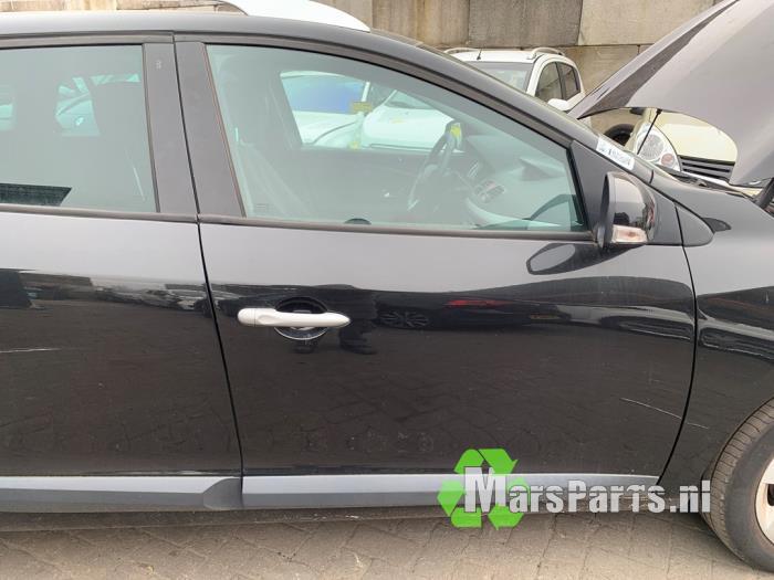 Portier 4Deurs rechts-voor van een Renault Megane, Gebruikt, -, -, Ophalen of Verzenden