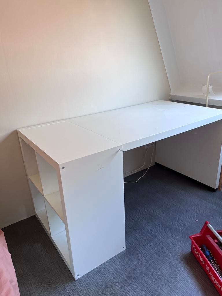 Ikea bureau met kastruimte., Huis en Inrichting, Bureaus, Ophalen, Zo goed als nieuw