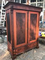 Antieke meubelen brocante decoratie vintage DDR in oude verf, Antiek en Kunst, Antiek | Meubels | Kasten, Ophalen of Verzenden