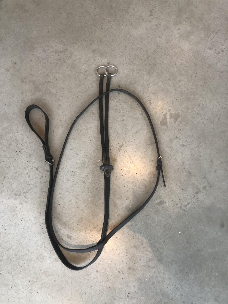 Martingaal maat full, Dieren en Toebehoren, Paarden en Pony's | Hoofdstellen en Tuigage, Ophalen of Verzenden, Zo goed als nieuw