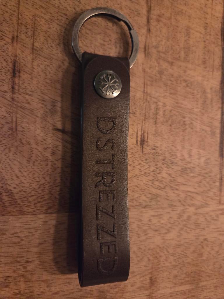 Leren Sleutelhanger DSTREZZE, Verzamelen, Sleutelhangers, Ophalen of Verzenden