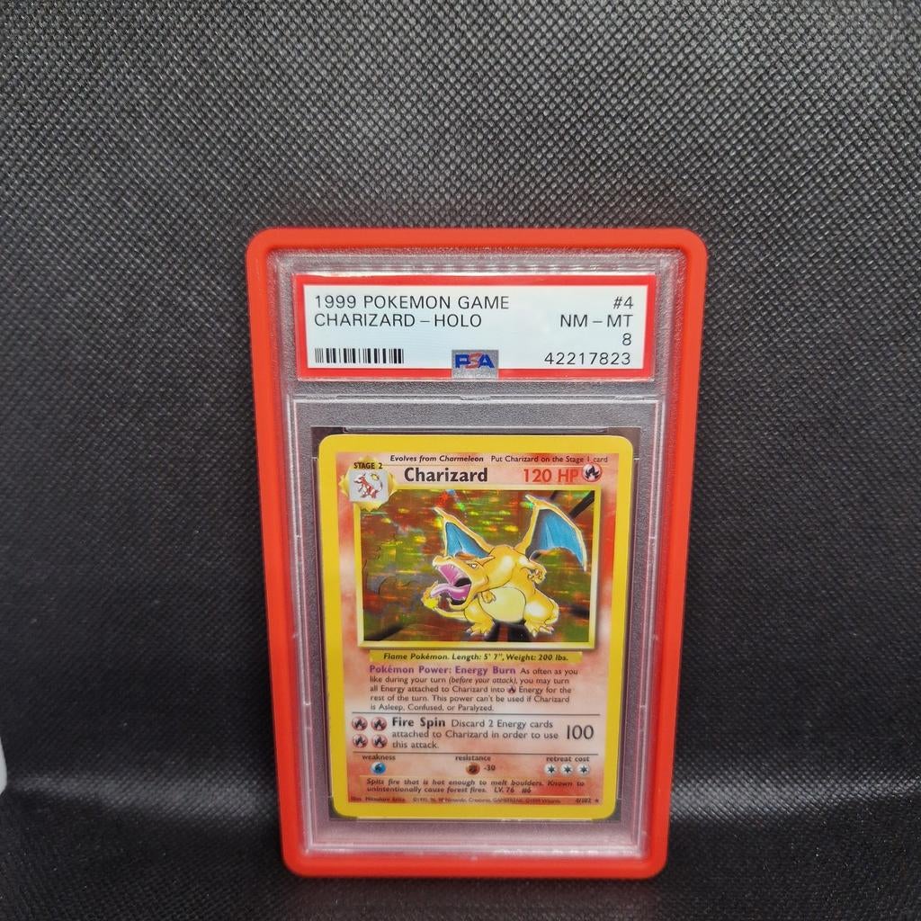 Charizard Holo Base Set PSA 8, Ophalen of Verzenden, Zo goed als nieuw