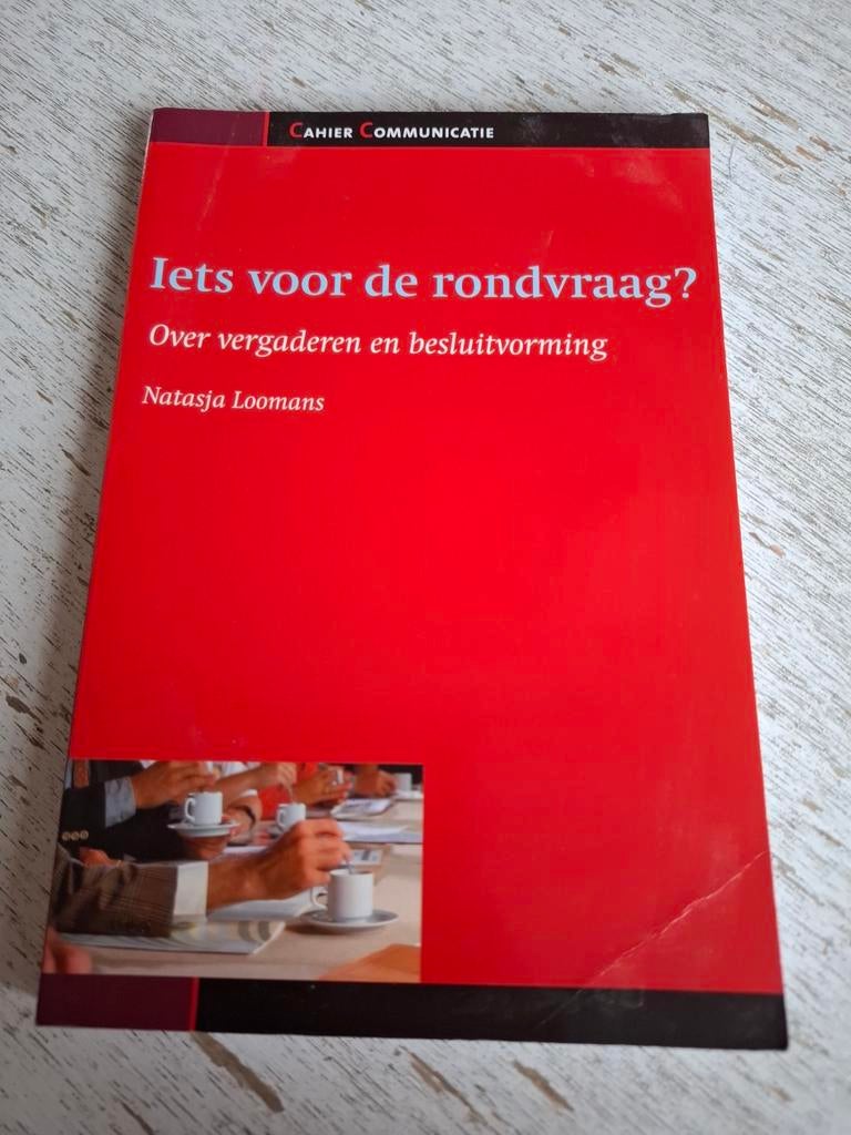 Iets voor de rondvraag? Over vergaderen en besluitvorming, Gelezen, Gamma, Natasja Loomans, HBO