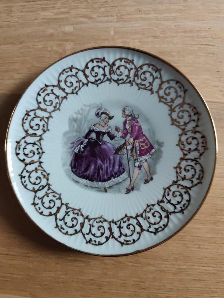 Gloria Fine Porcelain Sierbordje - Anton Weidl, Rococo, Antiek en Kunst, Antiek | Schalen, Ophalen of Verzenden