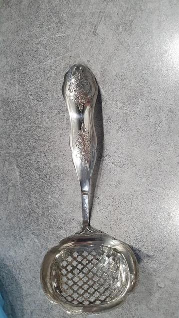 Suikerstrooilepel - Antieke zilveren lepel beschikbaar voor biedingen