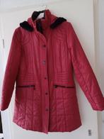 Nette rode jas van wega fashion maat 42, Kleding | Dames, Jassen | Winter, Gedragen, Maat 42/44 (L), Ophalen of Verzenden, Rood