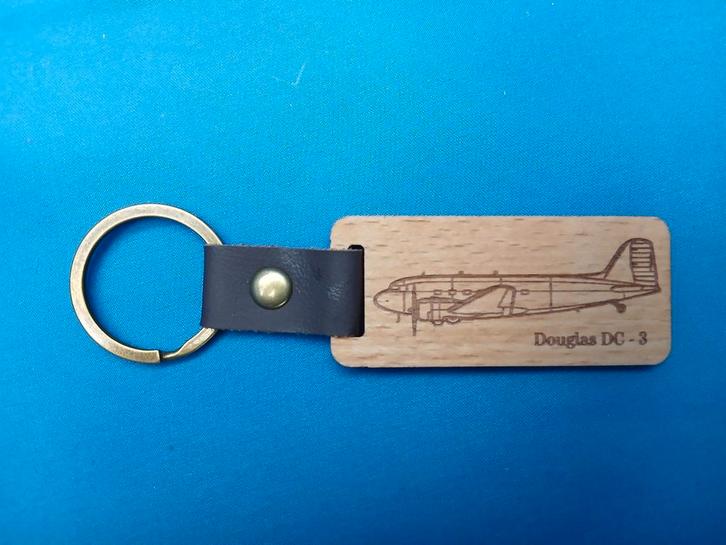sleutelhanger Douglas DC 3 (nieuw), Verzamelen, Luchtvaart en Vliegtuigspotten, Nieuw, Schaalmodel, Ophalen of Verzenden