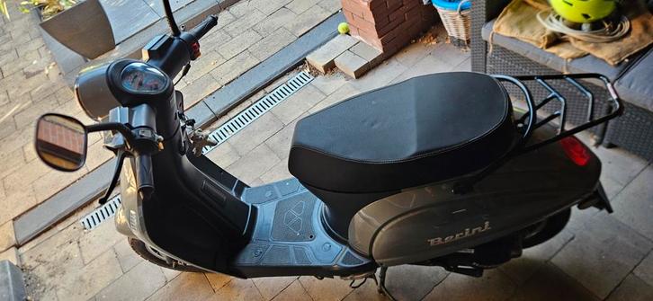 Berini Newton Snorfiets 2020 - Weinig KM!, Fietsen en Brommers, Snorfietsen en Snorscooters, Gebruikt, Overige merken, Benzine