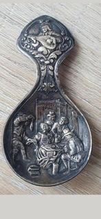 2x Oud Hollands tinnen lepeltjes van de tingieterij Tiel €9, Ophalen of Verzenden