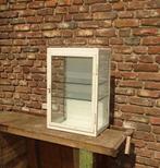 oude ijzeren vitrinekast vitrine kast medicijnkast, Ophalen