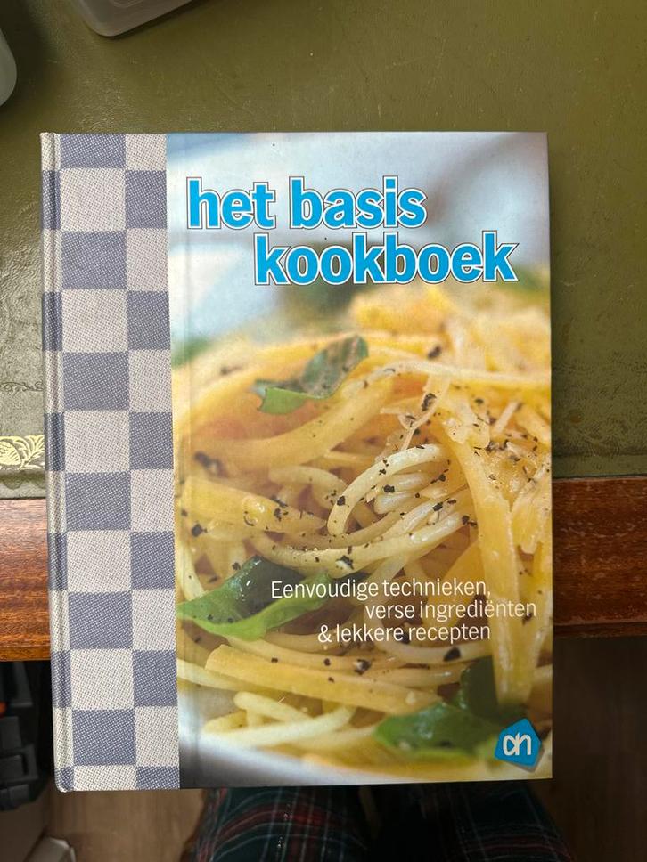 Het Basis Kookboek, Boeken, Kookboeken, Zo goed als nieuw, Voorgerechten en Soepen, Nederland en België, Ophalen of Verzenden