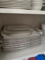 Porseleinen servies - 12 personen - zo goed als nieuw, Ophalen of Verzenden, Zo goed als nieuw, Effen, Porselein