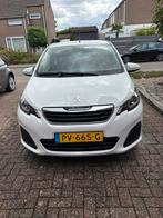 Peugeot 108 1.0 12V E-vti 68PK 3DR 2014 Wit, Auto's, Voorwielaandrijving, Stof, Zwart, 4 stoelen