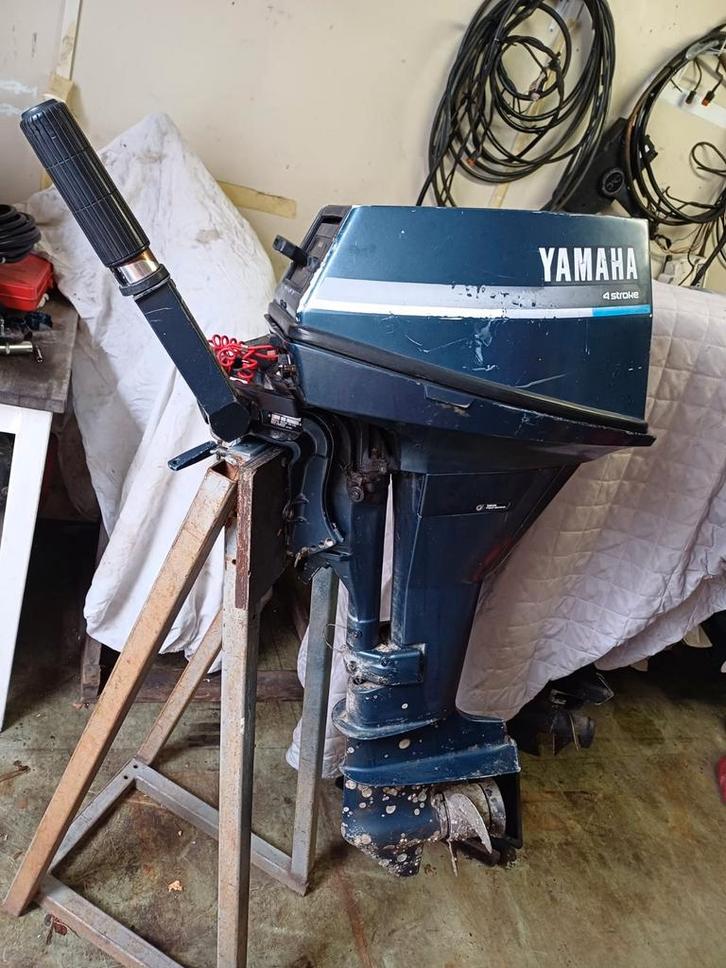 Yamaha 9.9 pk 4 takt langstaart op knuppel, Watersport en Boten, Buiten- en Binnenboordmotoren, Gebruikt, Benzine, Buitenboordmotor