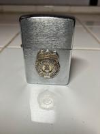 Originele Zippo met OSI badge, Uniek Collectors Item!, Verzamelen, Rookartikelen, Aanstekers en Luciferdoosjes, Ophalen of Verzenden