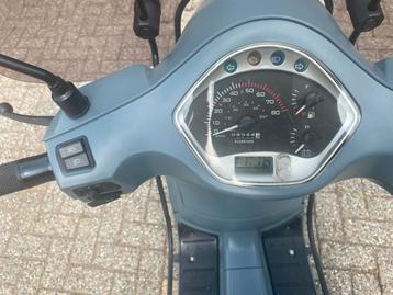 Agm VX50 Scooter - Grijs - Nieuw Zadel & Windscherm beschikbaar voor biedingen