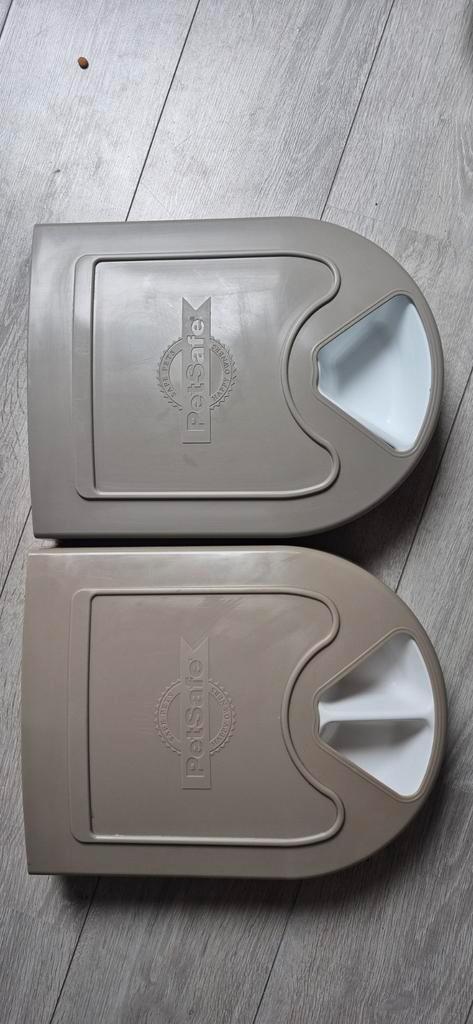 Katten of honden voerbak automatisch, Dieren en Toebehoren, Kattenvoerbakken en Drinkbakken, Zo goed als nieuw, Automatisch, Ophalen of Verzenden